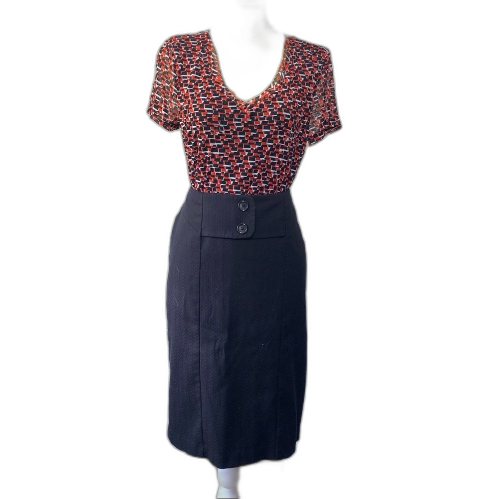 Black Business Skirt Womens Size 10 Front Slit Button Detail Career Office - Picture 2 of 2